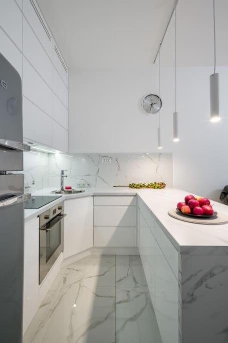 Charming Apartment In Calm And Central Area Krakow Bagian luar foto